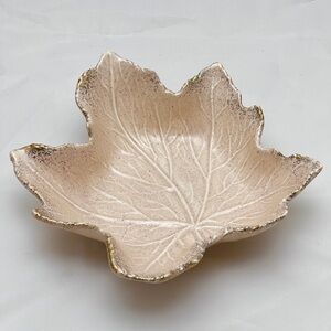 Vintage California Originals #727 Ceramic Maple Leaf Candy Dish